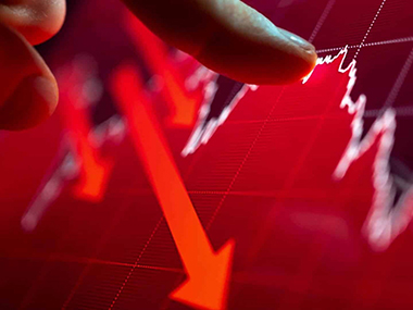 WATCH: Derek Burleton discusses what economic trends might signal a recession on MoneyTalk