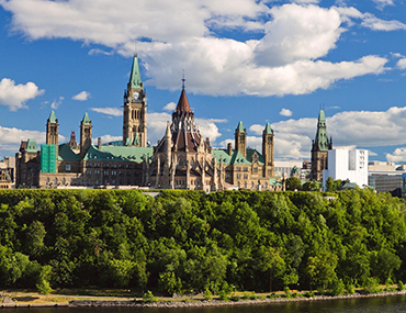 WATCH: Andrew Hencic discusses the government's new economic agenda after King Charles III's throne speech on MoneyTalk