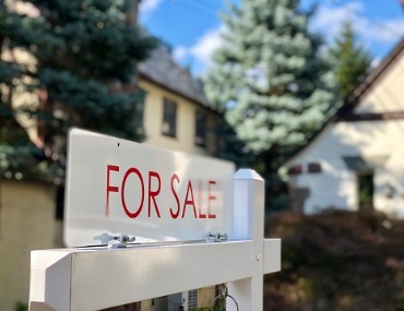 Heat Check: Comparing Canada and US Housing Markets 
