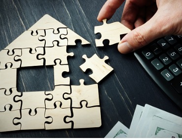 The Canadian Mortgage Reset Puzzle: Uncovering the Spending Behaviour of Mortgage Holders